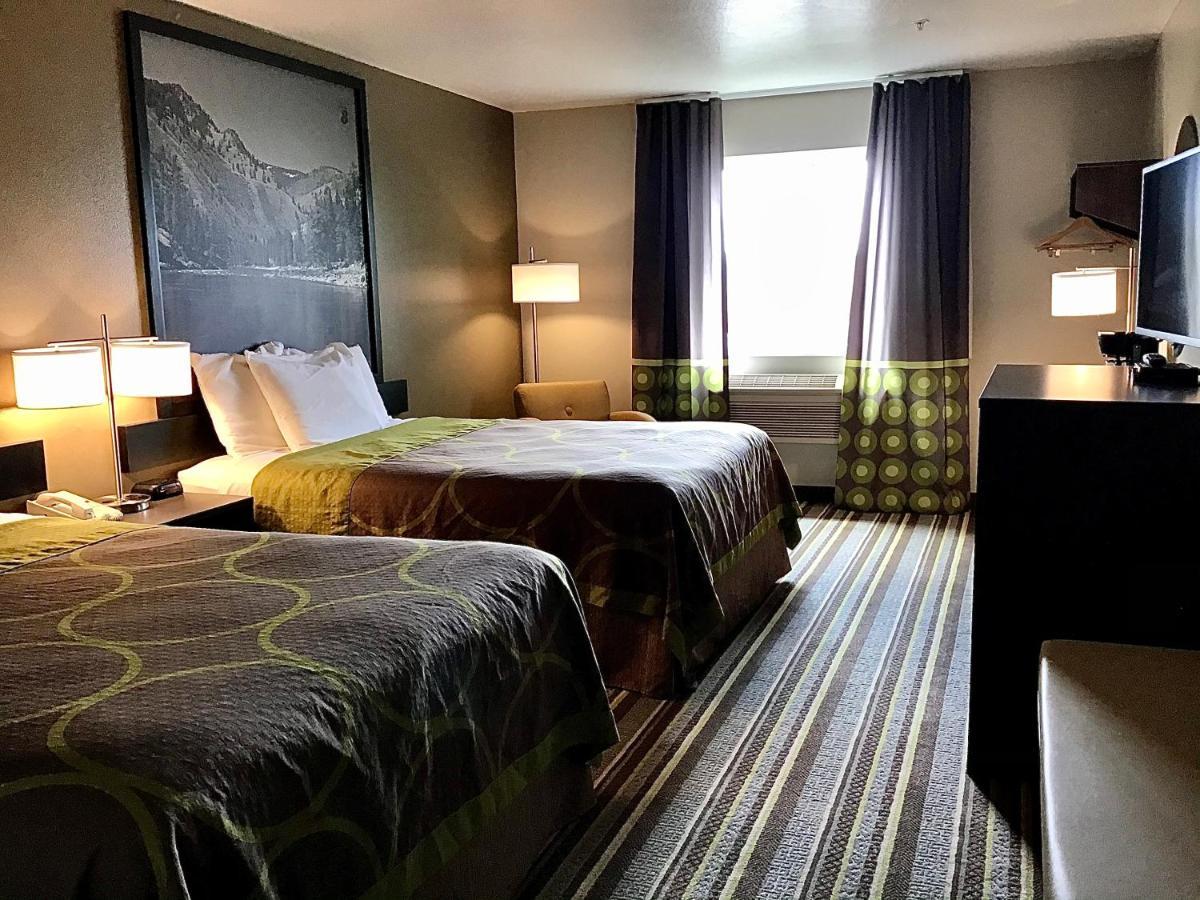 ซูเปอร์ 8 บาย วินด์แฮม แบล๊คฟุต Hotel แบล็คฟุต ภายนอก รูปภาพ