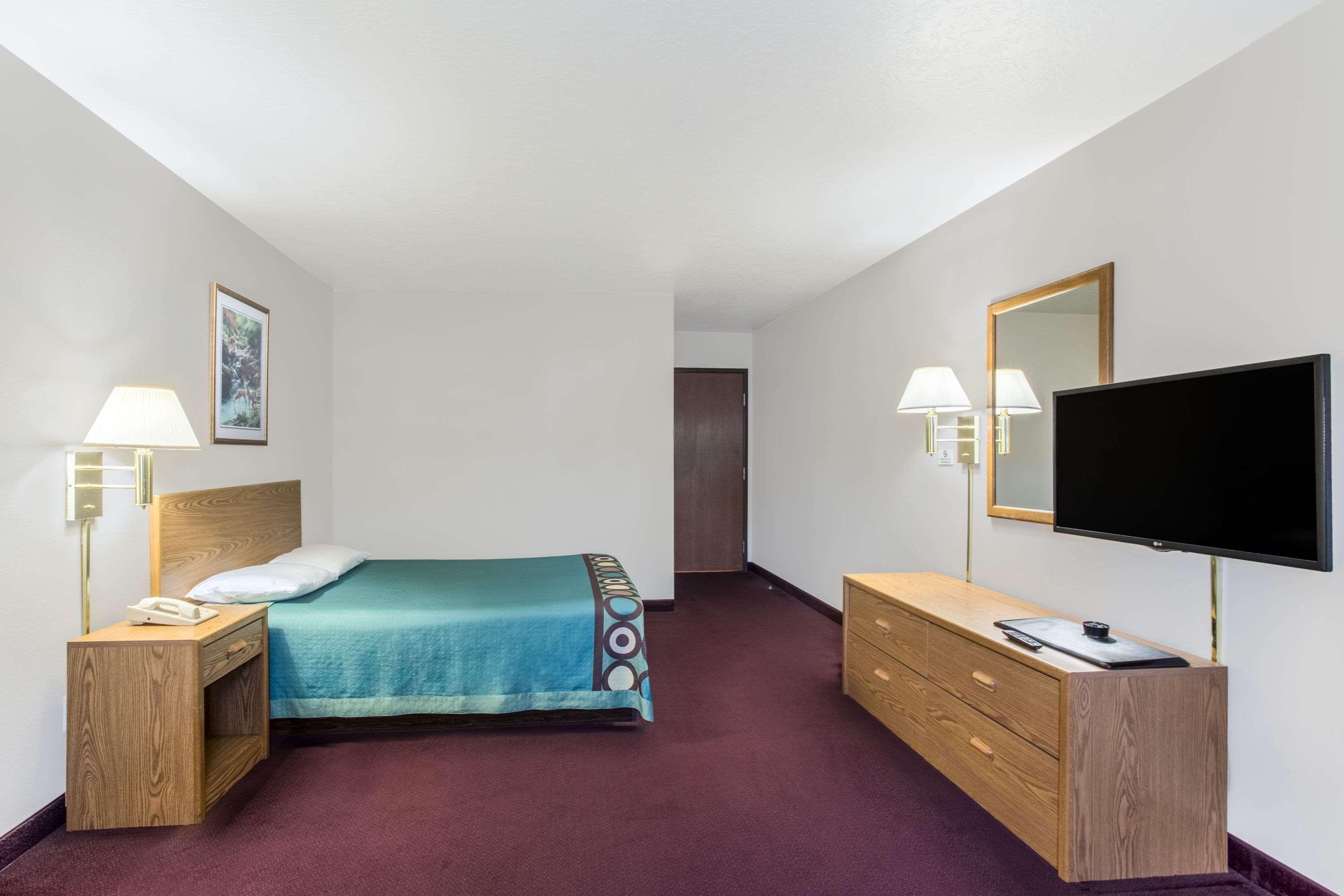 ซูเปอร์ 8 บาย วินด์แฮม แบล๊คฟุต Hotel แบล็คฟุต ภายนอก รูปภาพ