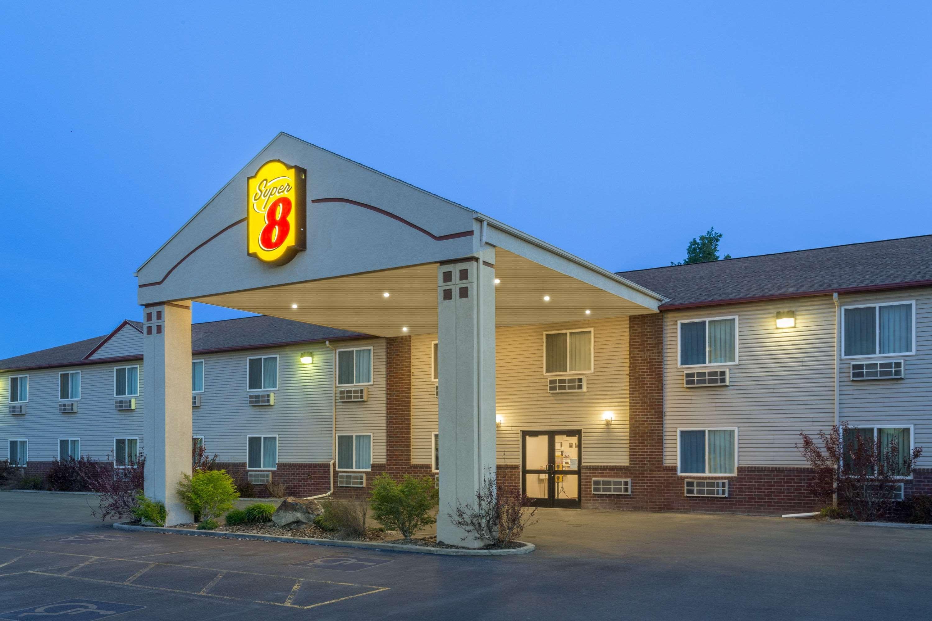 ซูเปอร์ 8 บาย วินด์แฮม แบล๊คฟุต Hotel แบล็คฟุต ภายนอก รูปภาพ